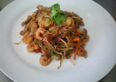 Chop Suey con Mariscos