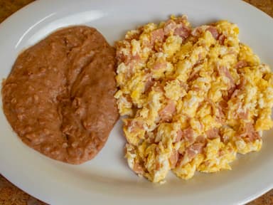 Huevos con Jamón