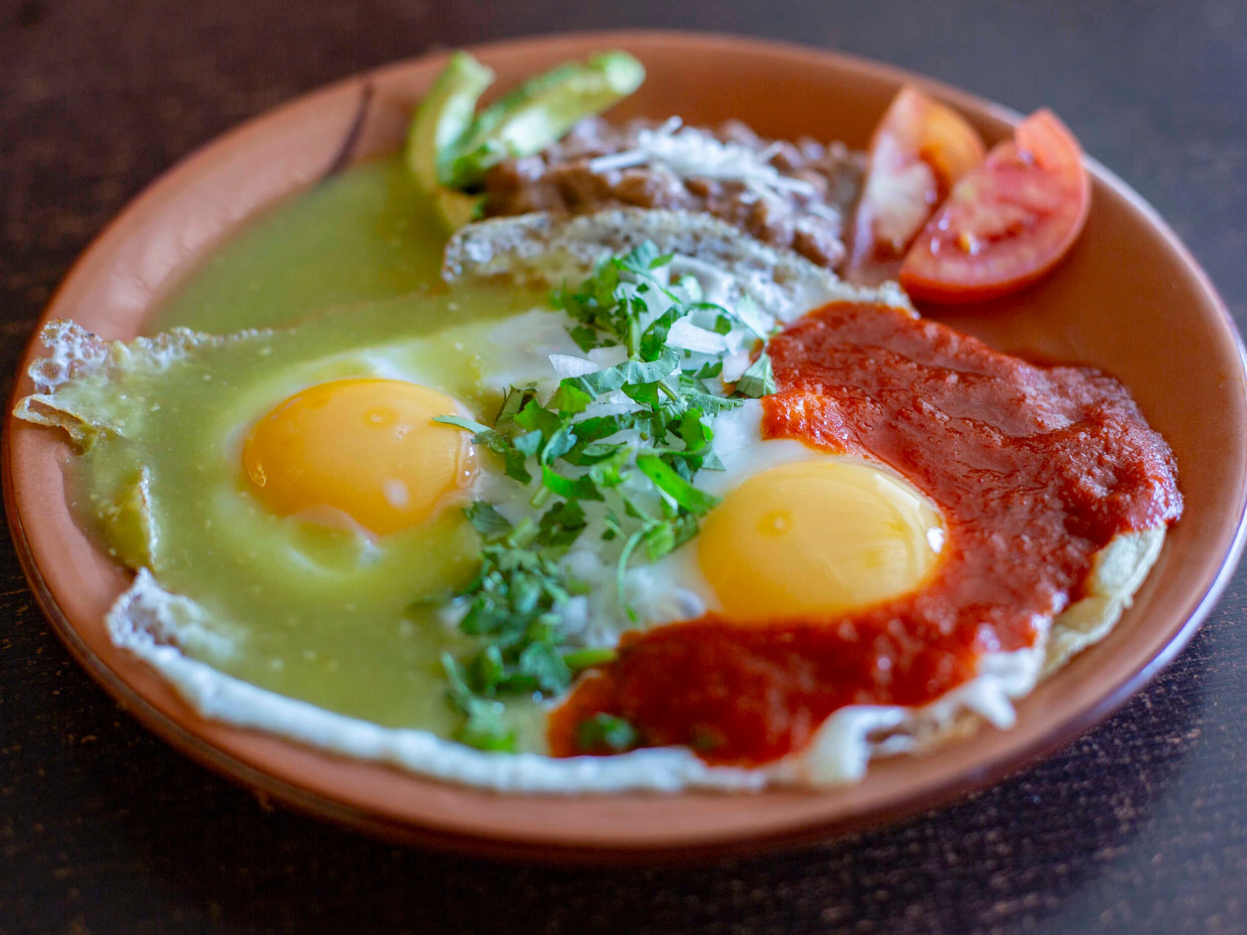 Huevos Divorciados