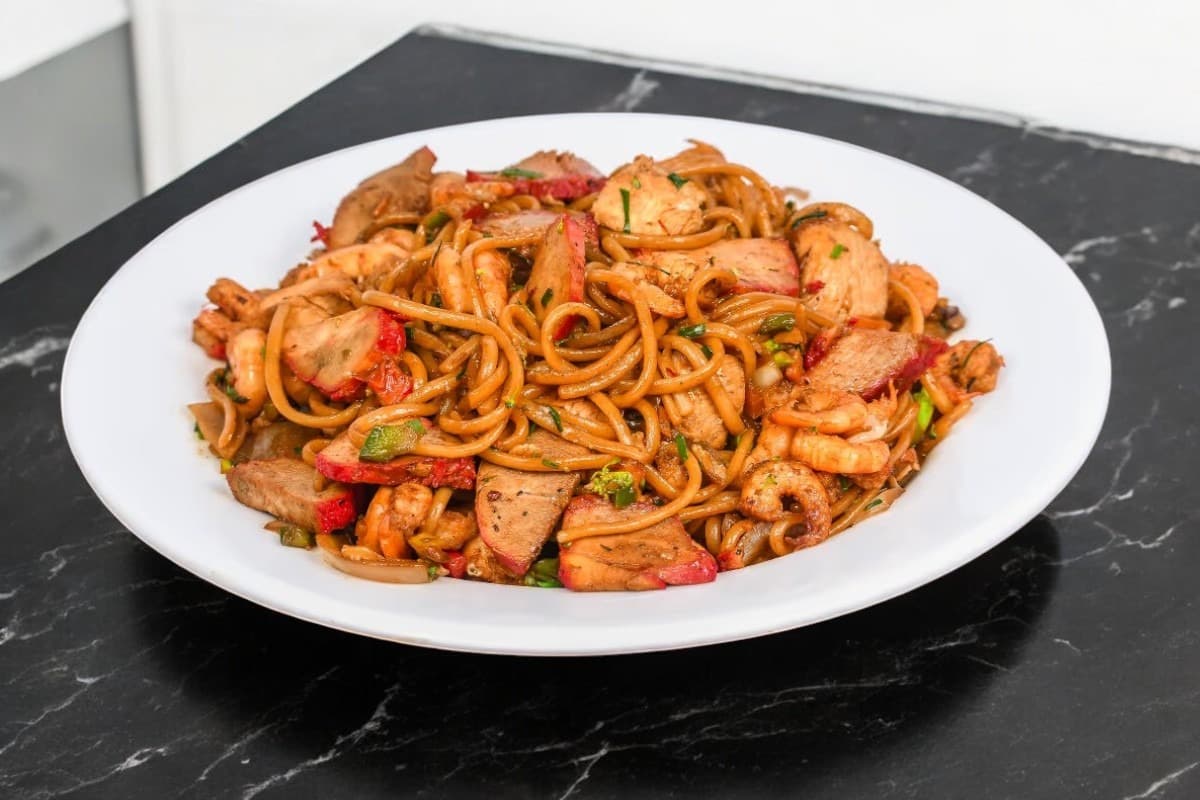 Tallarines Mrs Wok Especiales (3 Personas)