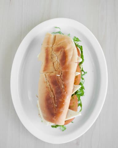 Combo-Sándwich Pollo + Papas + Bebida