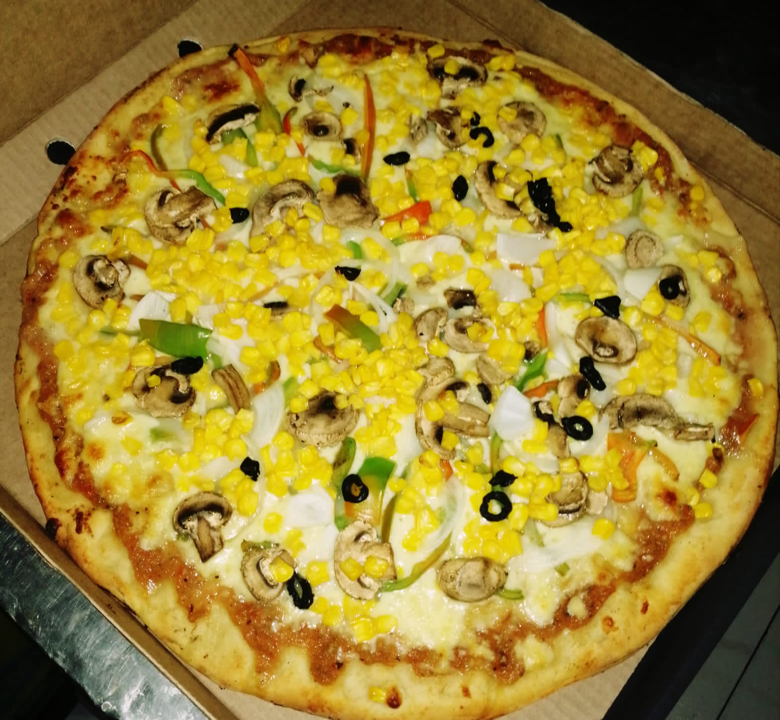 Pizza Toscana Small 28 cm