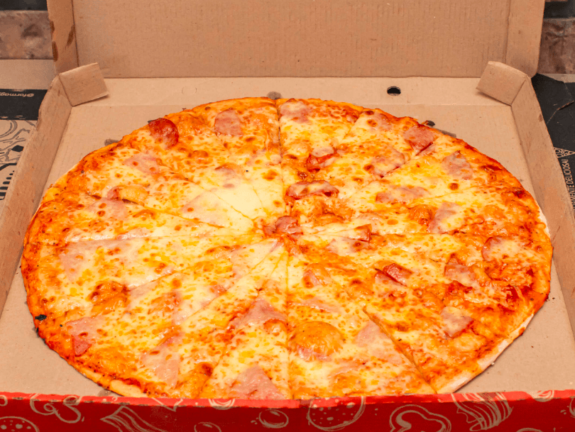 Pizza Familiar 12 Porciones (45cms)