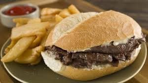 Lonche de Bistec con Queso