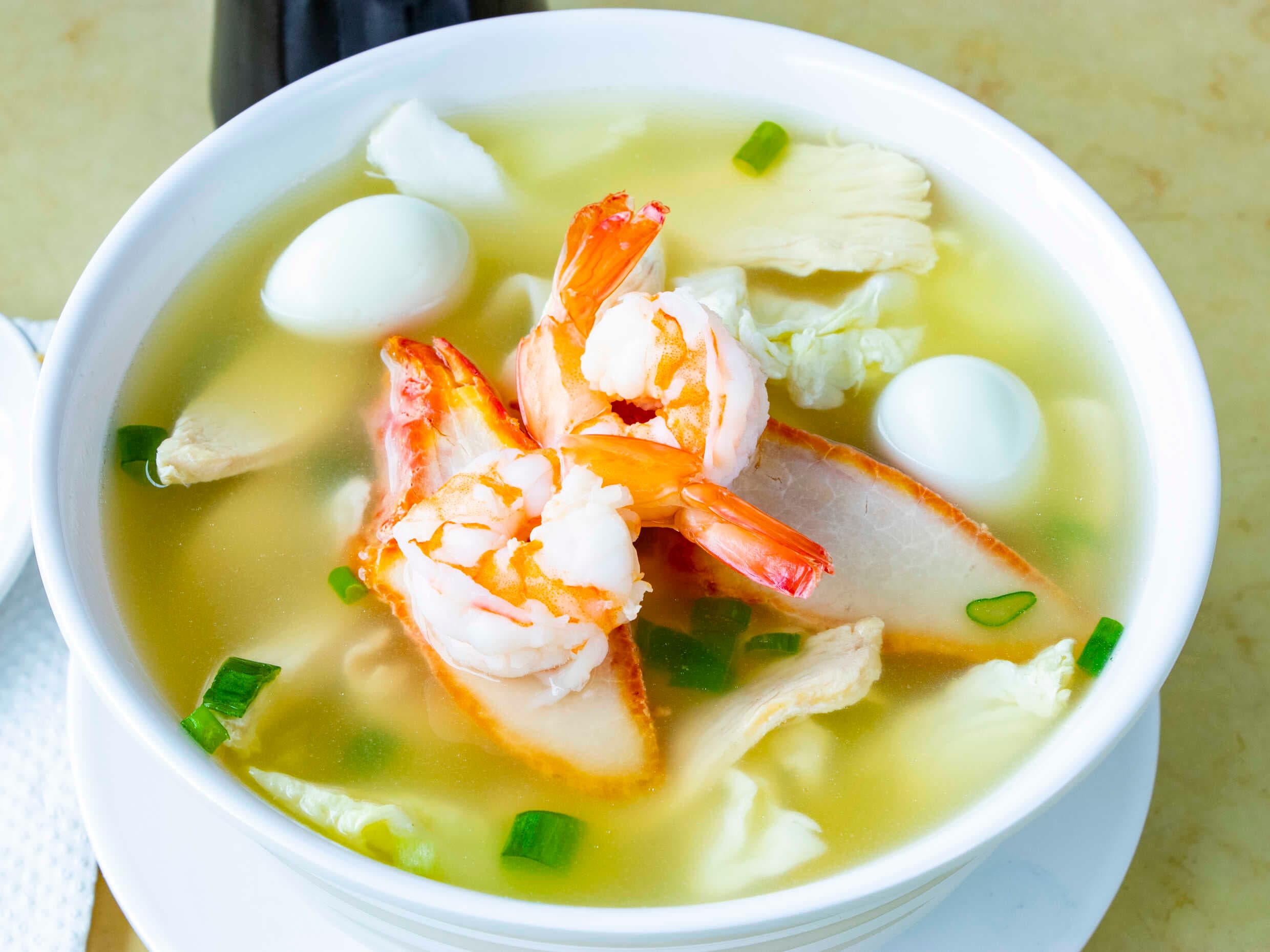 Sopa Wantán Especial