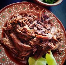 Medio Kilo de Birria más Bebida