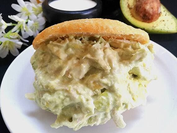 Arepa Reina Pepiada