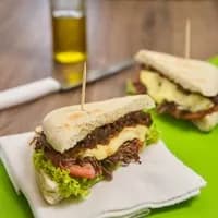 Combo Sándwich de Carne + Gaseosa