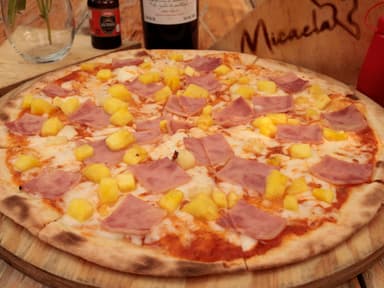 Pizza Hawaiana