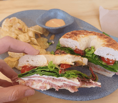 Bagel Caprese