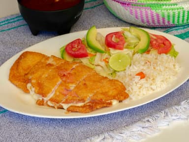 Pechuga Rellena de Flor de Calabaza con Queso