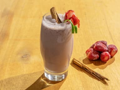 Agua Horchata Con Fresa Y Crema De Coco 1/2