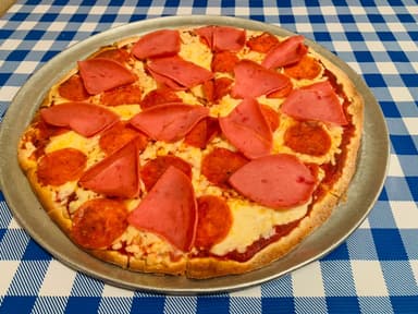 Pizza Jamon y Peperoni