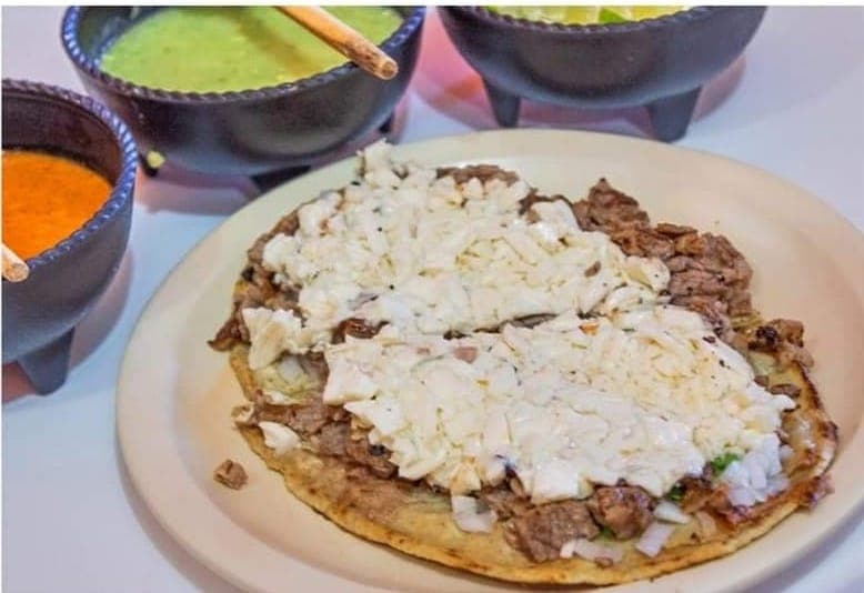 Huarache Campechano