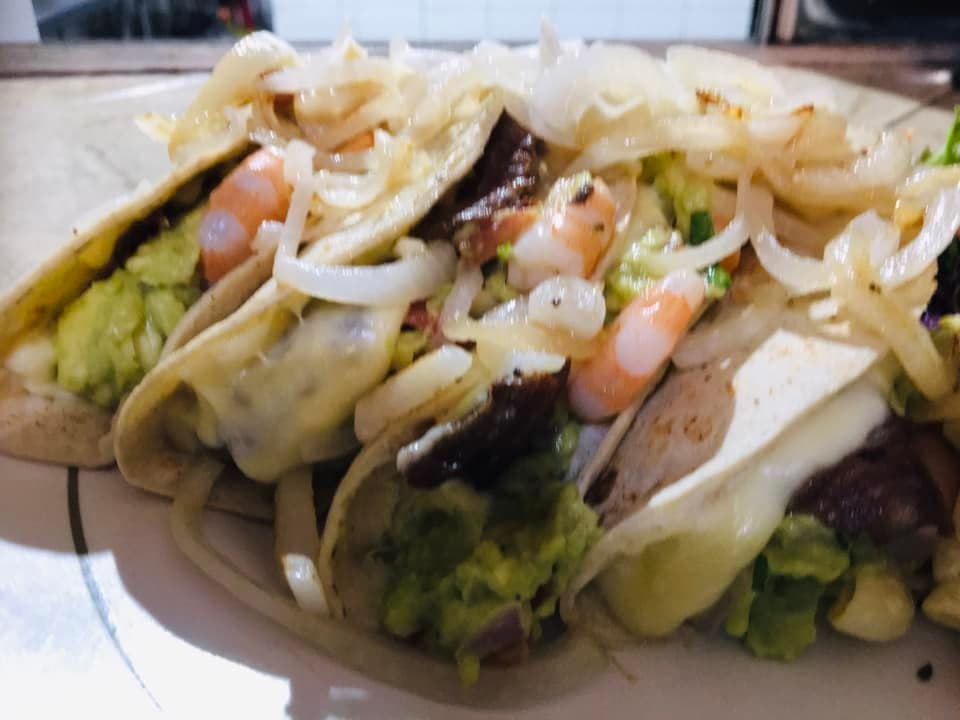 Taco de Camaron con Tocino