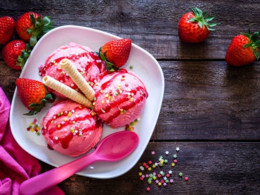 BOLA DE HELADO FRESA
