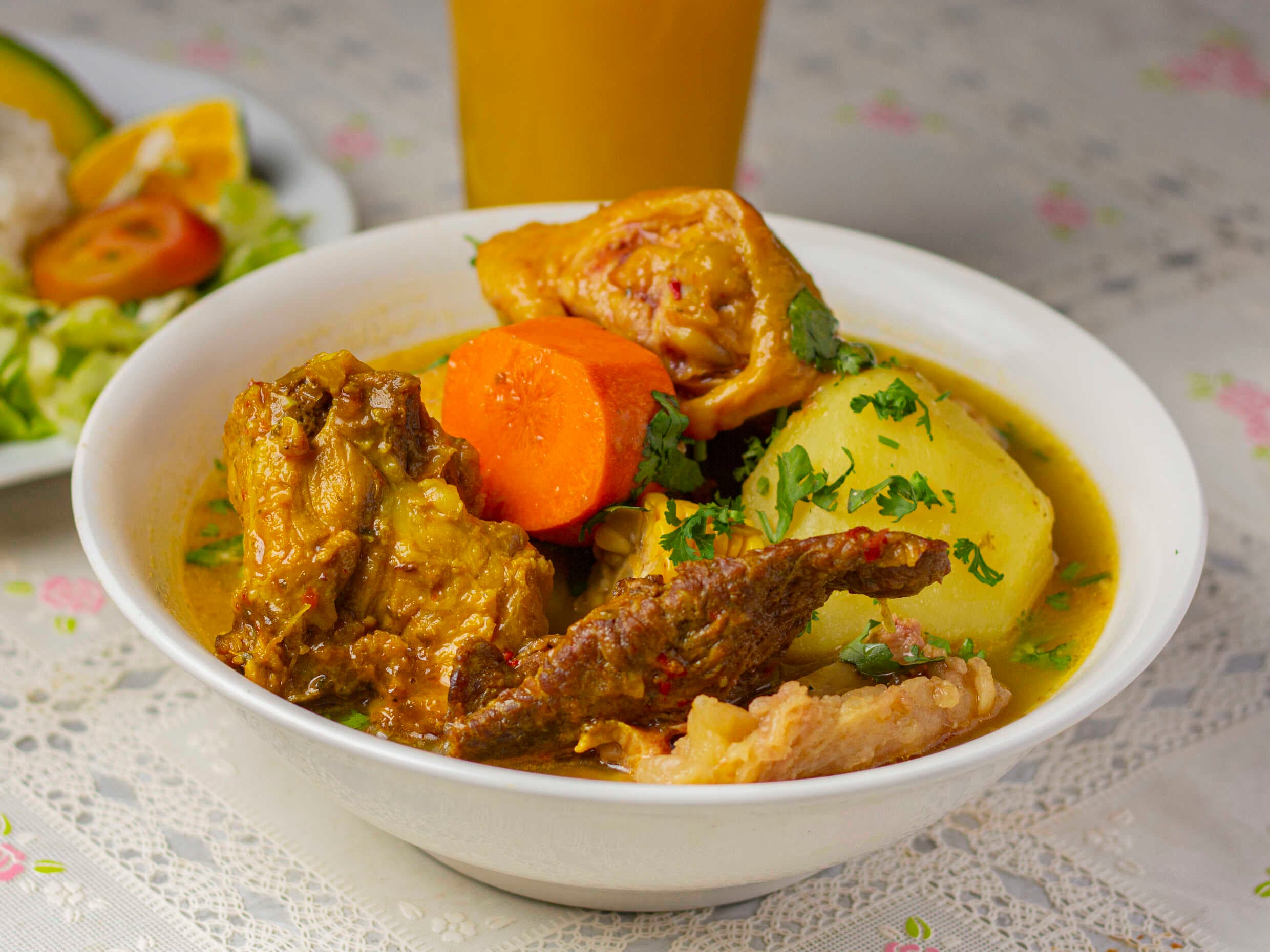 Sancocho de las Tres Carnes 32 oz