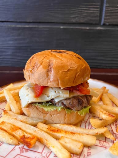 Combo Hamburguesa Caprichosa + Papas + Bebida
