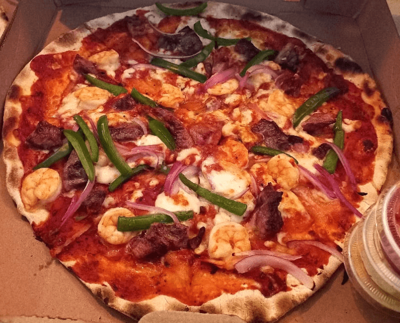 Pizza Mar y Tierra