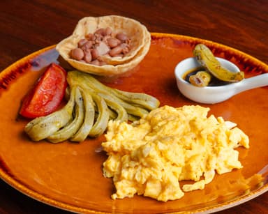 Desayuno Huevos Con Jamón