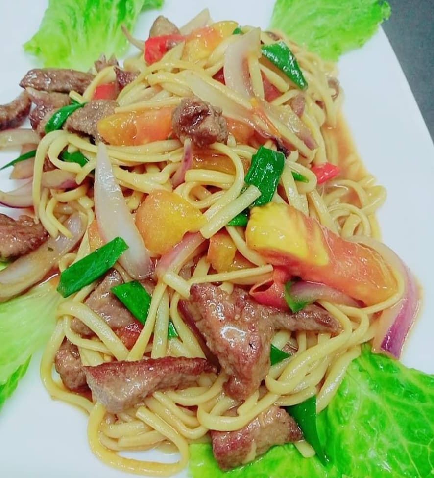 Tallarín Saltado de Carne