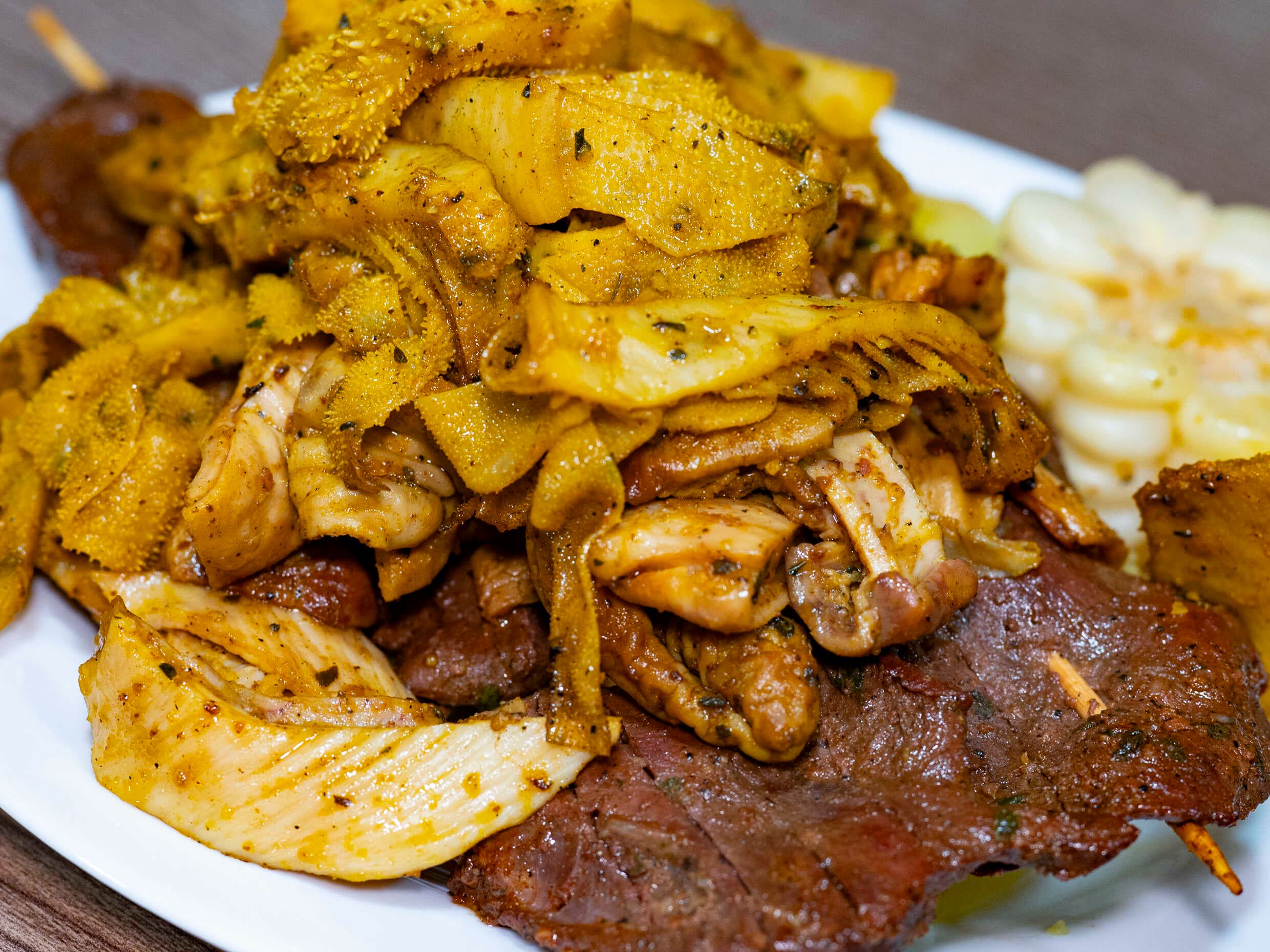 Combinado Especial (Con 2 palitos de anticucho)