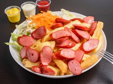 Salchipapa Clásica