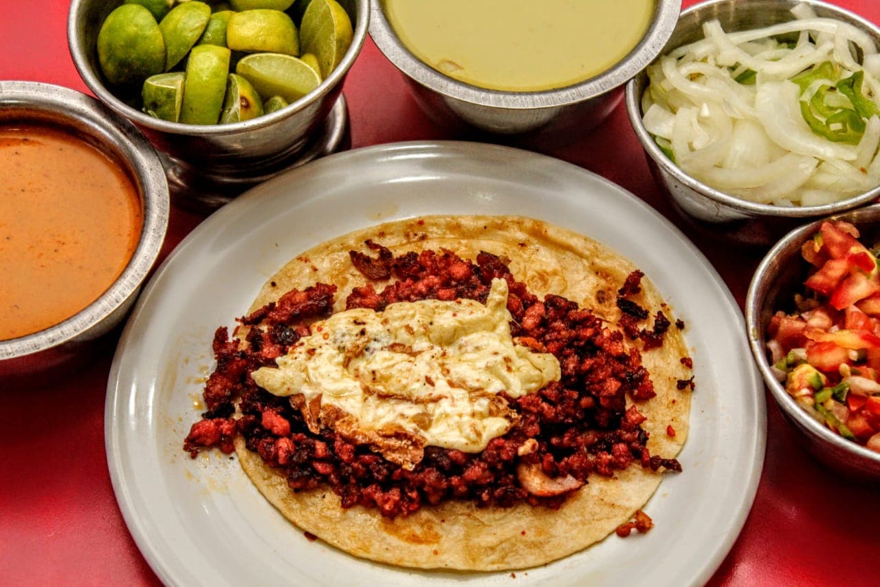 Tacos de Chorizo con queso