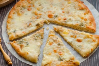 Pizza 4 Quesos