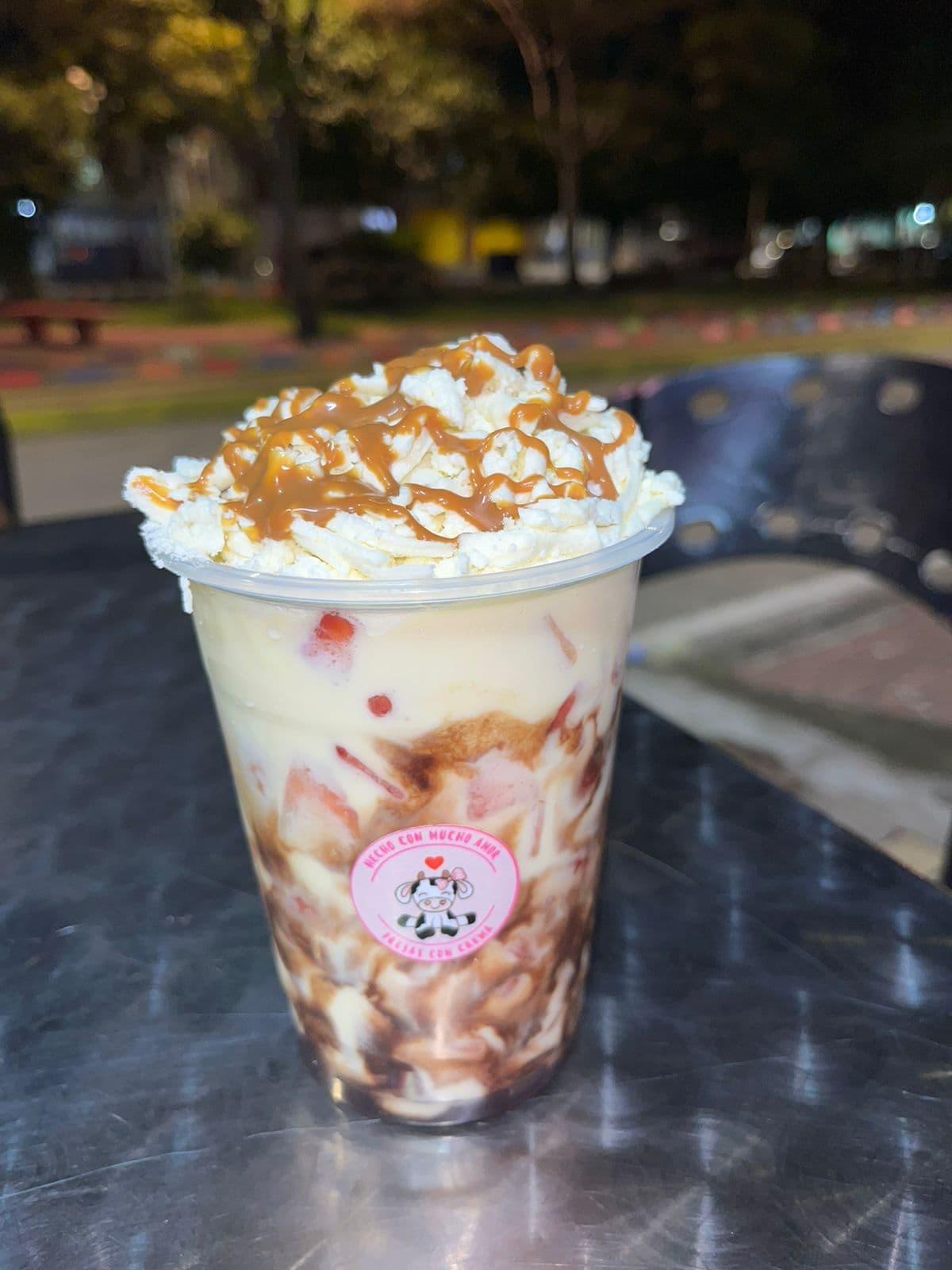 Fresas con Crema Vaso de 16 oz