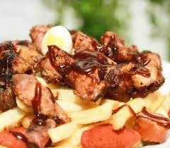 Salchipapa Especial Costillas