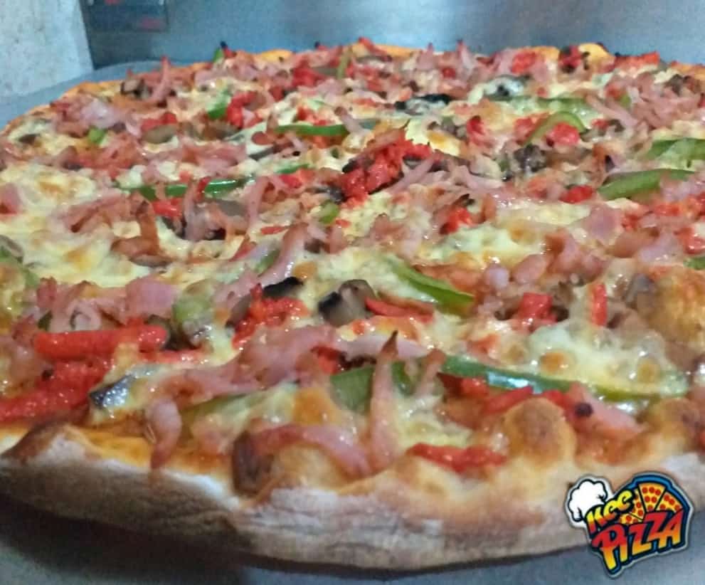2 Pizzas Grandes (3 Ingredientes) + Refresco