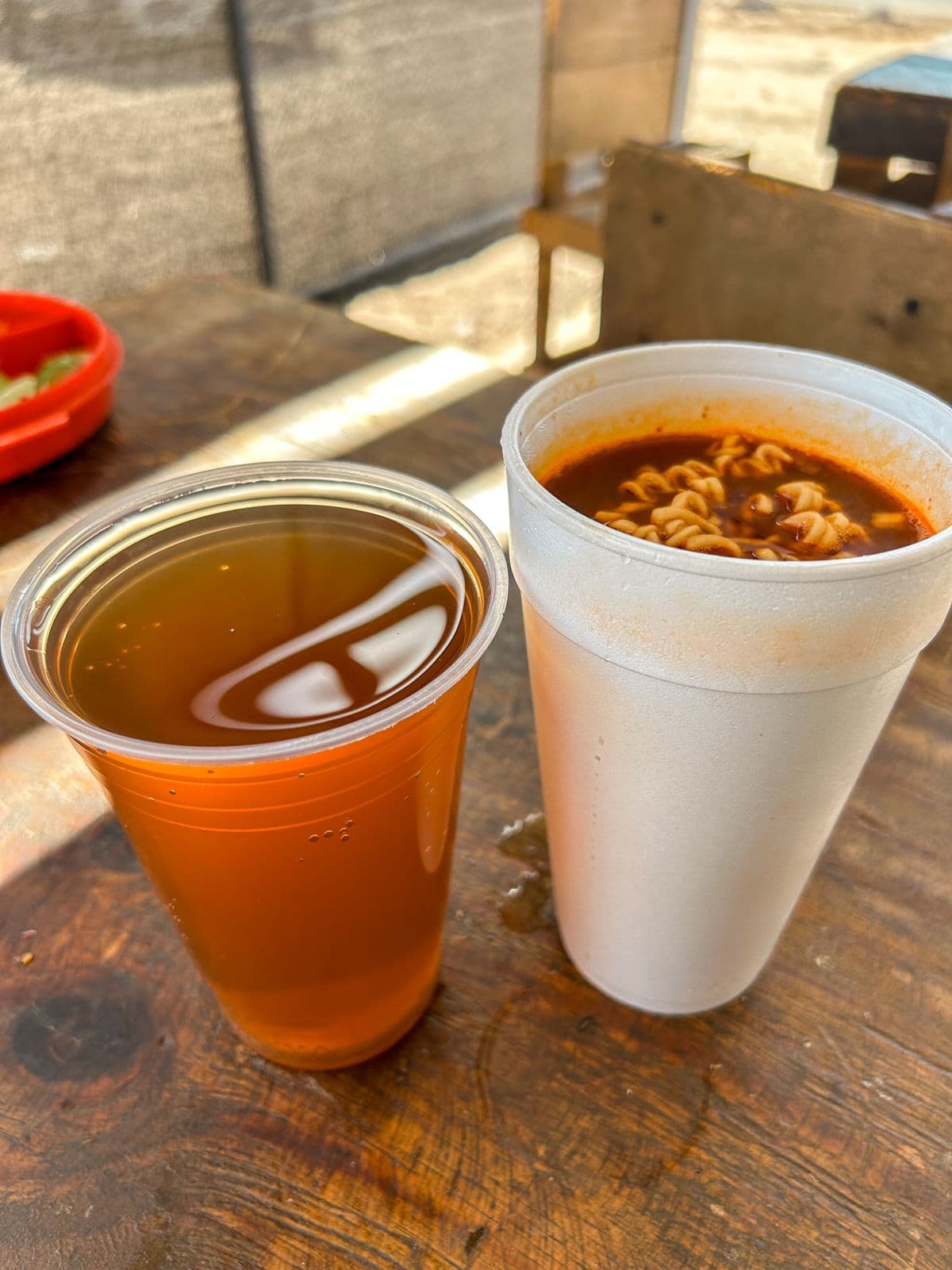 Medio Birriamen (95gr) + Té Helado (20 Oz).