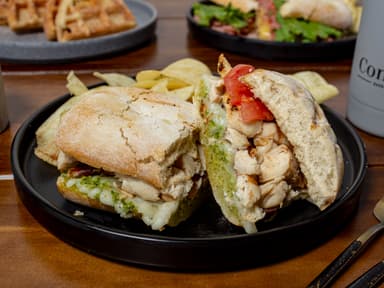 Chapata Pollo Pesto