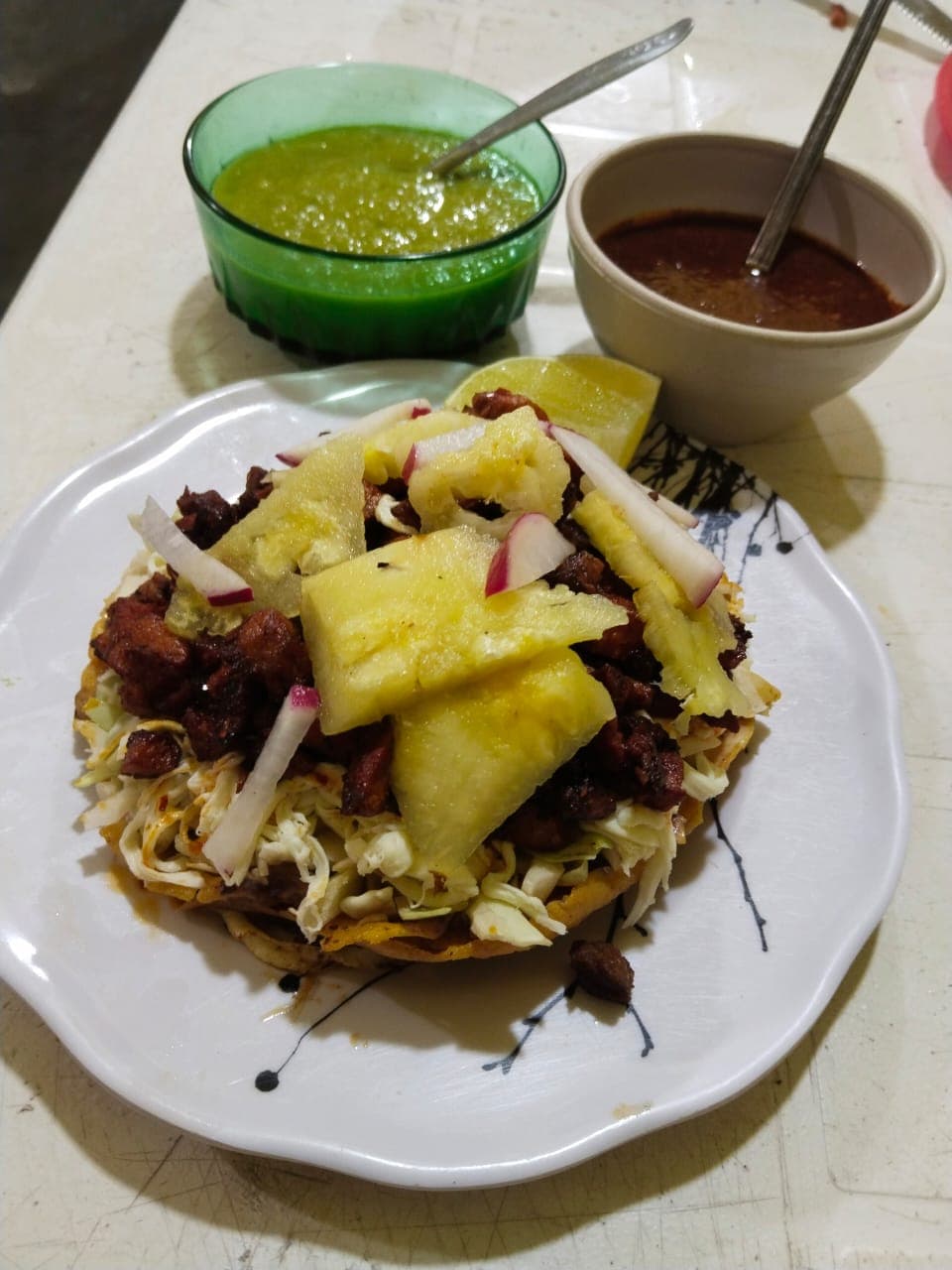 Tostada Oaxaqueña de Asada con Pastor