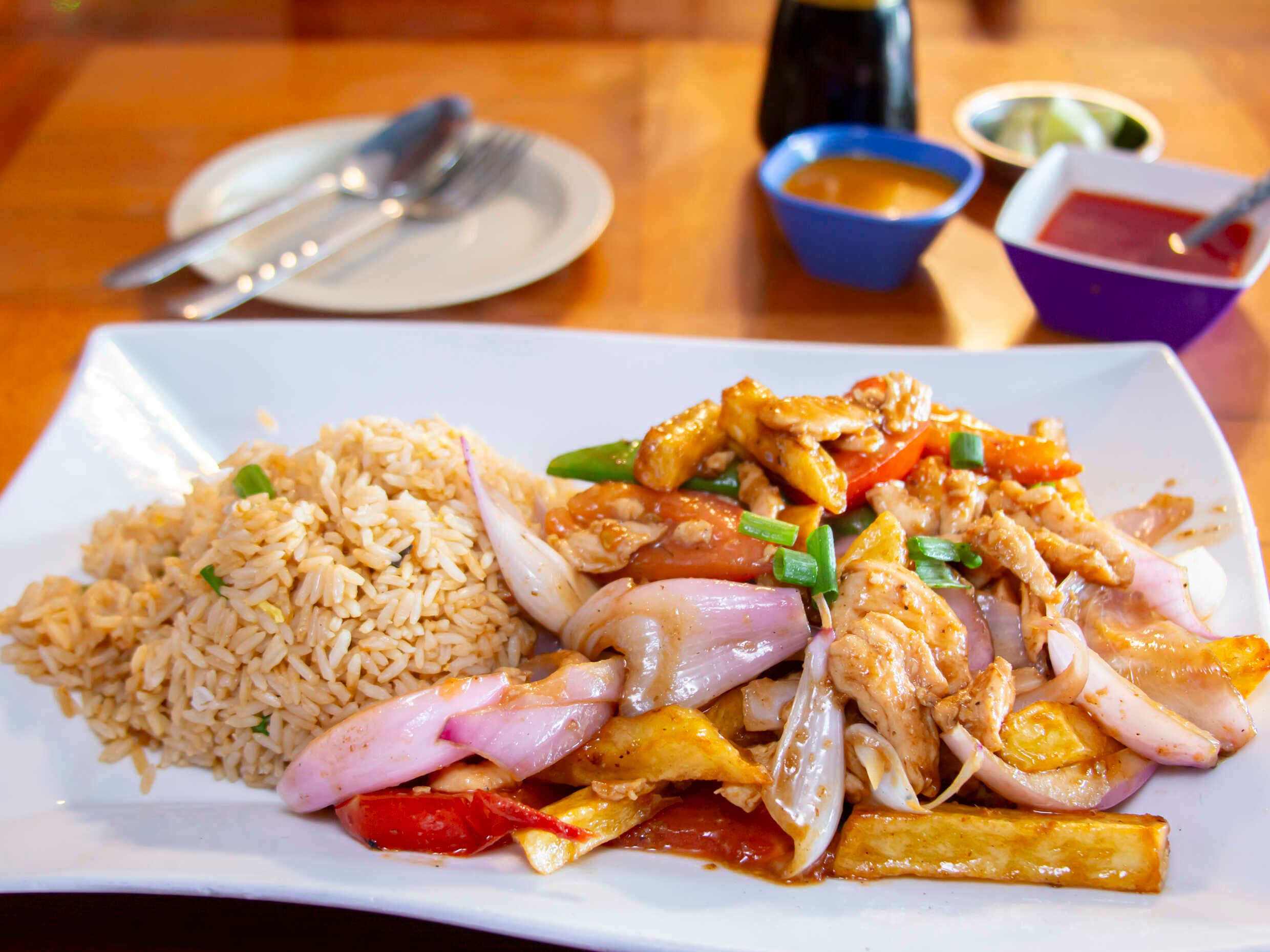 Lomo Saltado Pollo