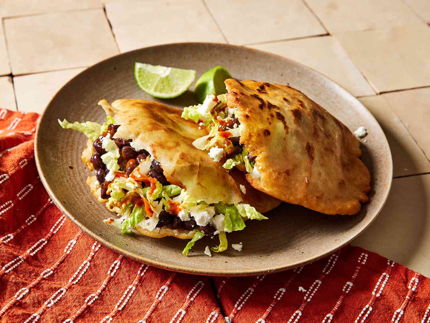 Gorditas (Variedad de Guisos)
