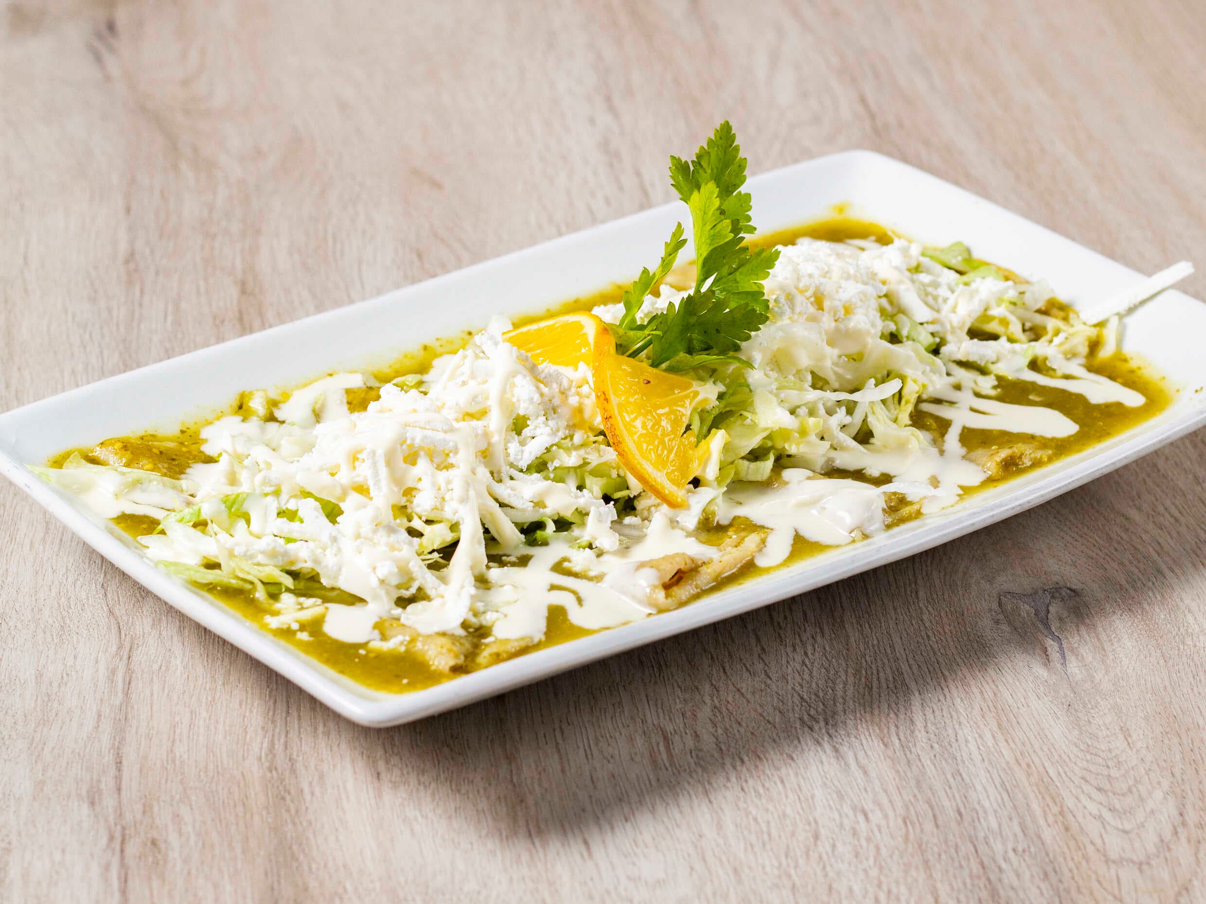 Enchiladas Verdes con Cecina