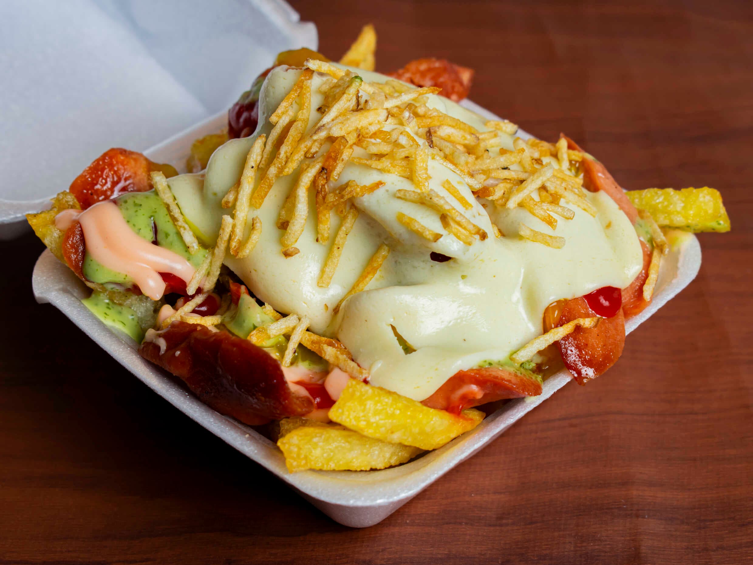 Salchipapa Gratinada Personal