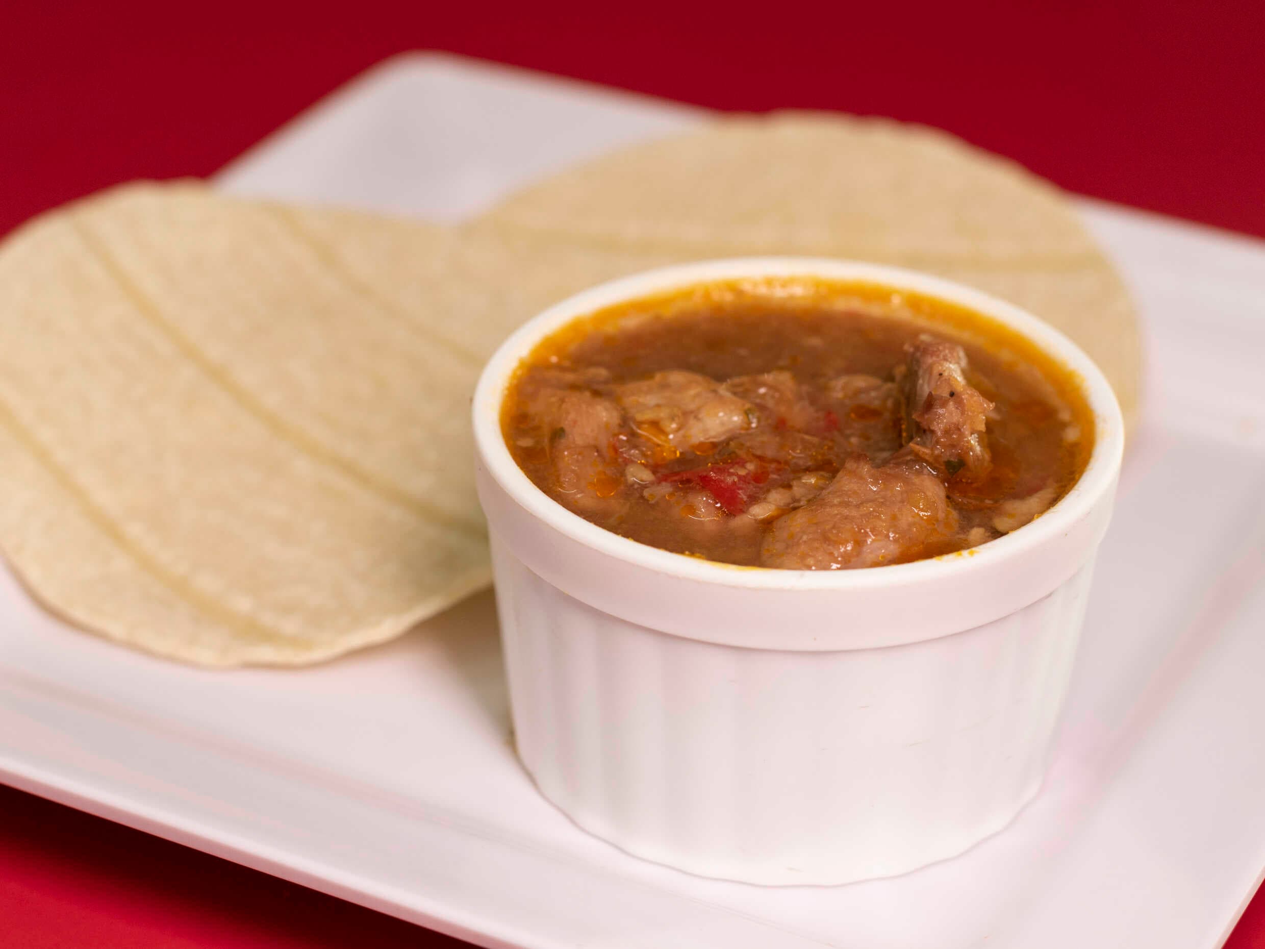 Gallo de Carne en Salsa