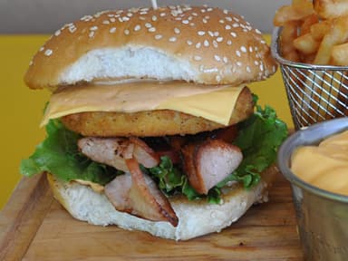 Hamburguesa de Pollo Con papas