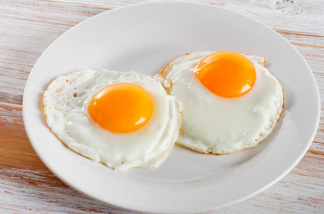 Desayuno (huevos estrellados)
