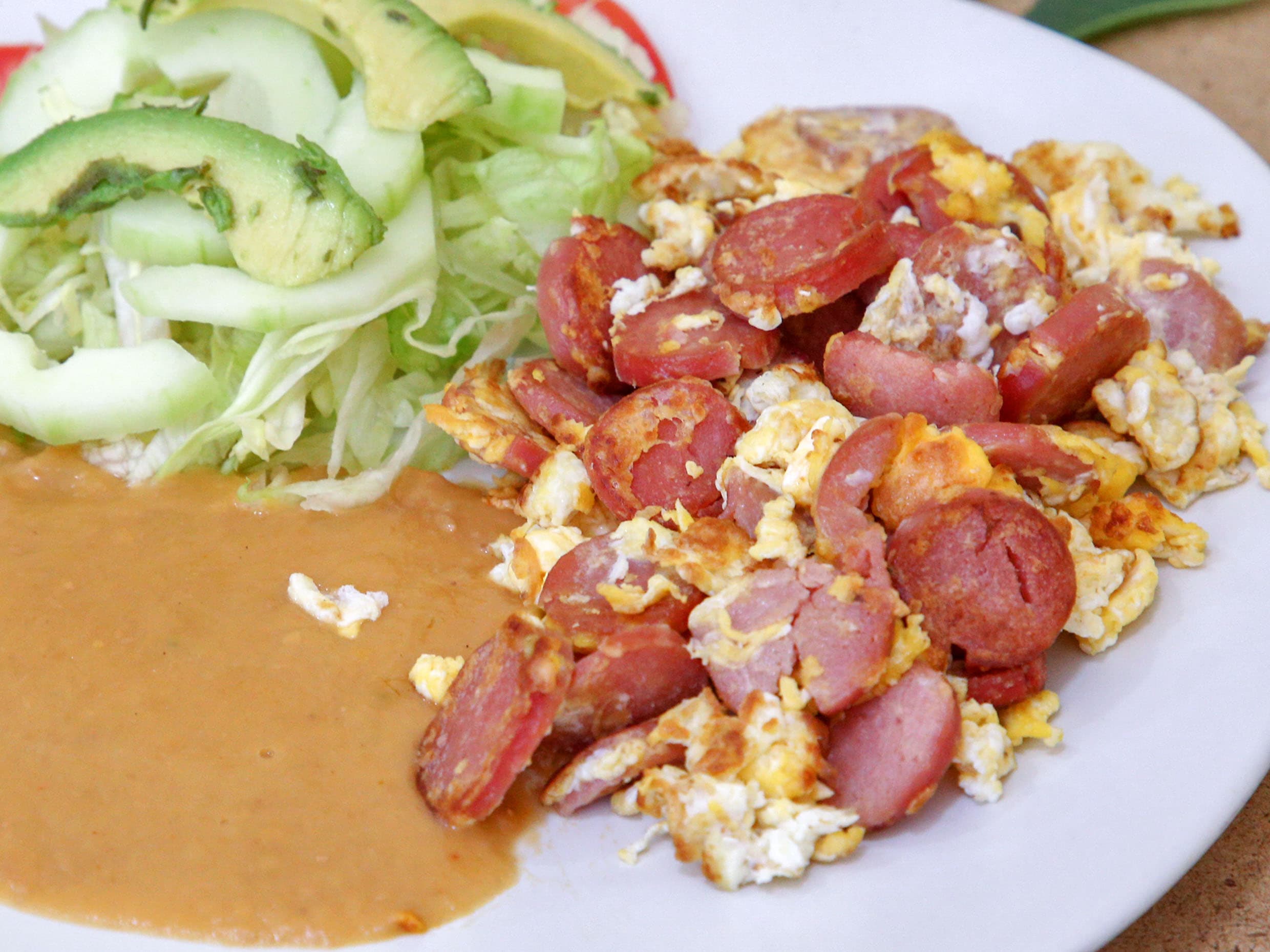 Huevos con Salchicha