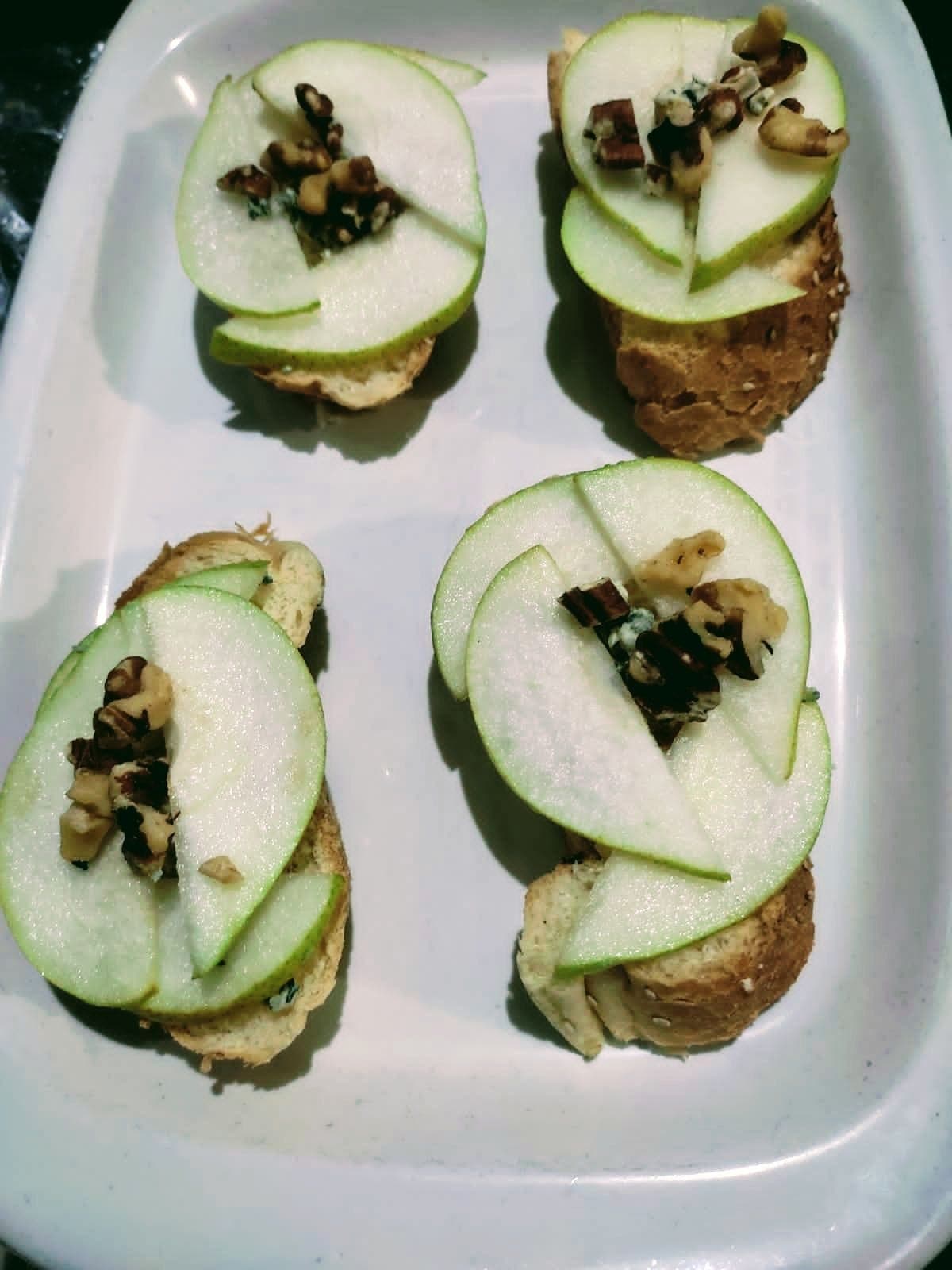 Criostini de Queso Azul y Nuez