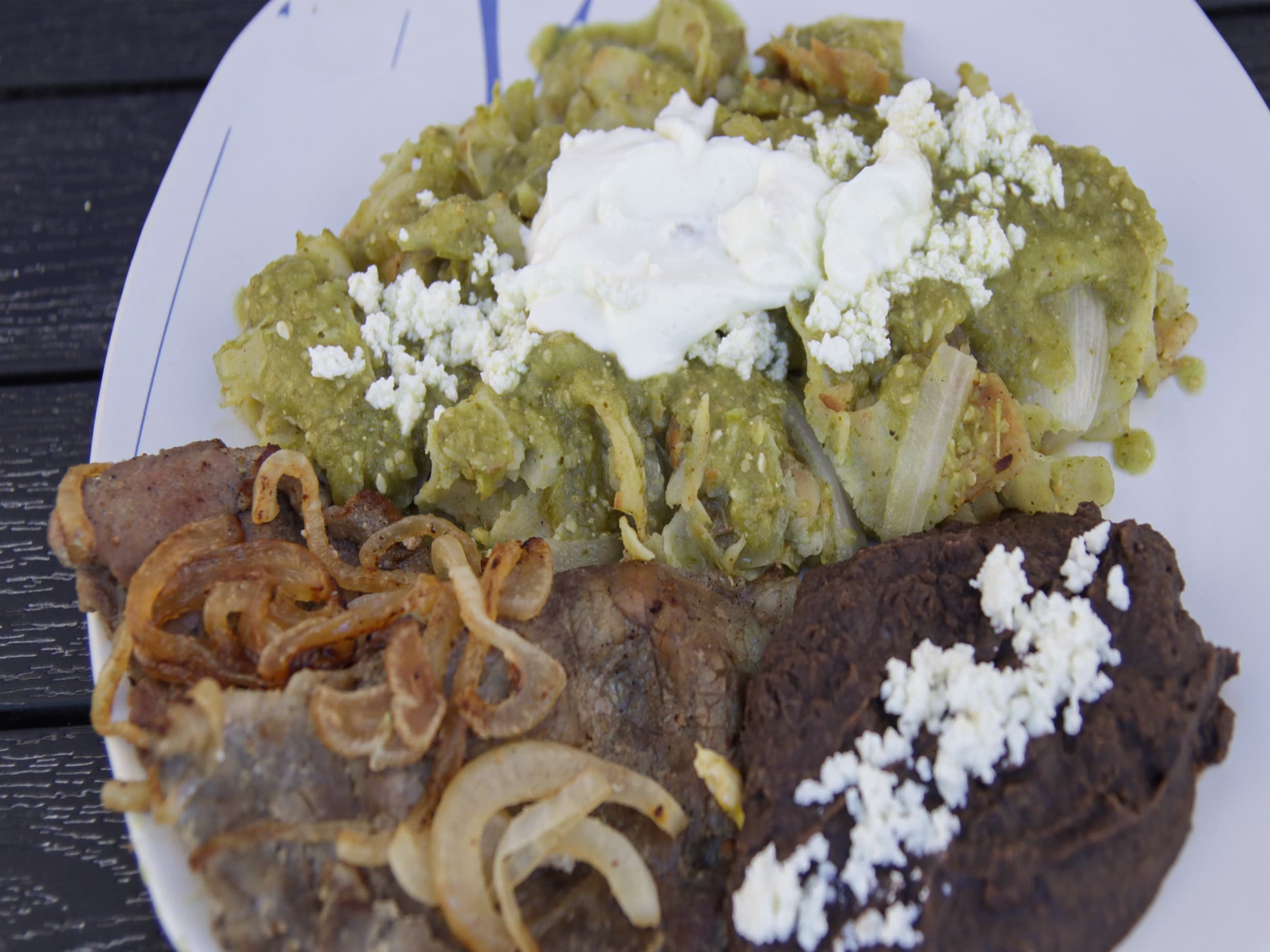 Chilaquiles con Frijoles