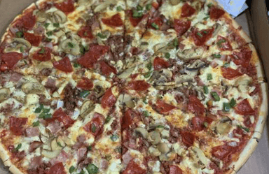 Pizza Suprema GRANDE Deluxe 50% de descuento