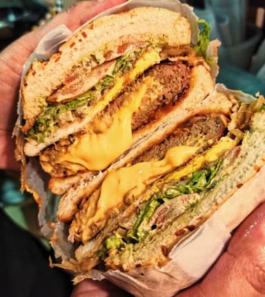 Hamburguesa la sifrina + Papas 120gr