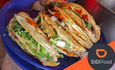 4 Tacos a Medio Dorar + Postre