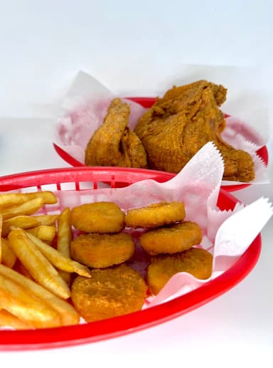 Paquete 2 Piezas + Papas ó Nuggets