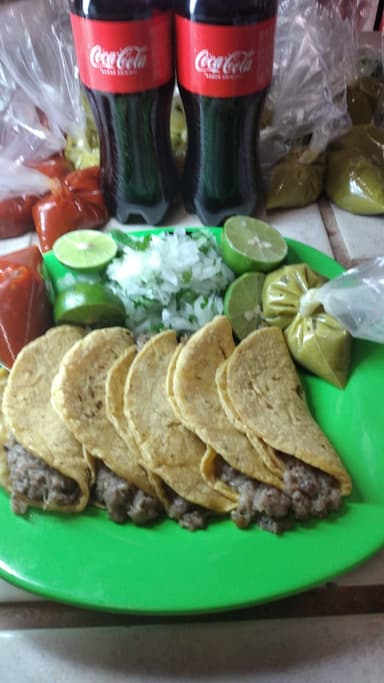 20 tacos de maiz de barbacoa